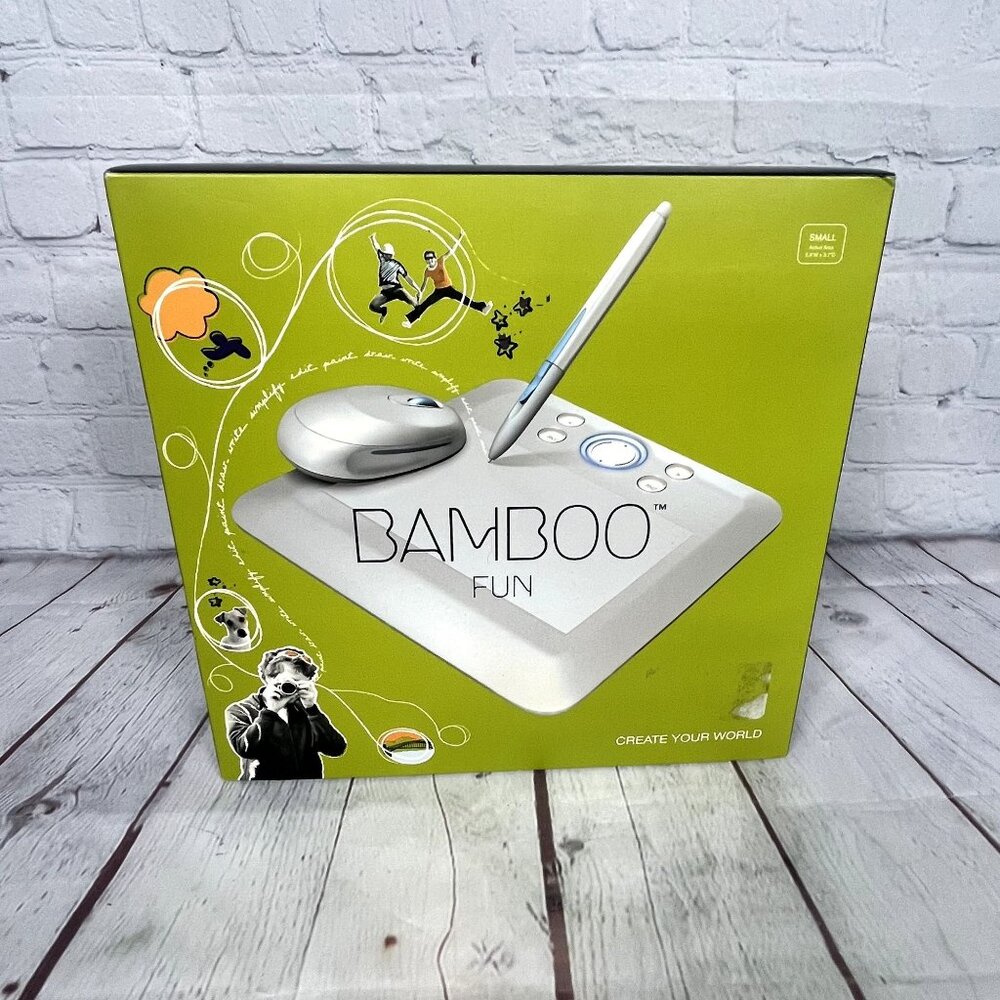 Wacom Bamboo Fun CTE-450 USB Drawing Tablet Pen Holder Mouse Software Nibs Cord